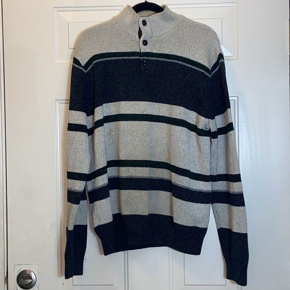 Chaps Black and Gray Turtleneck Sweater with Ribbed Cuffs